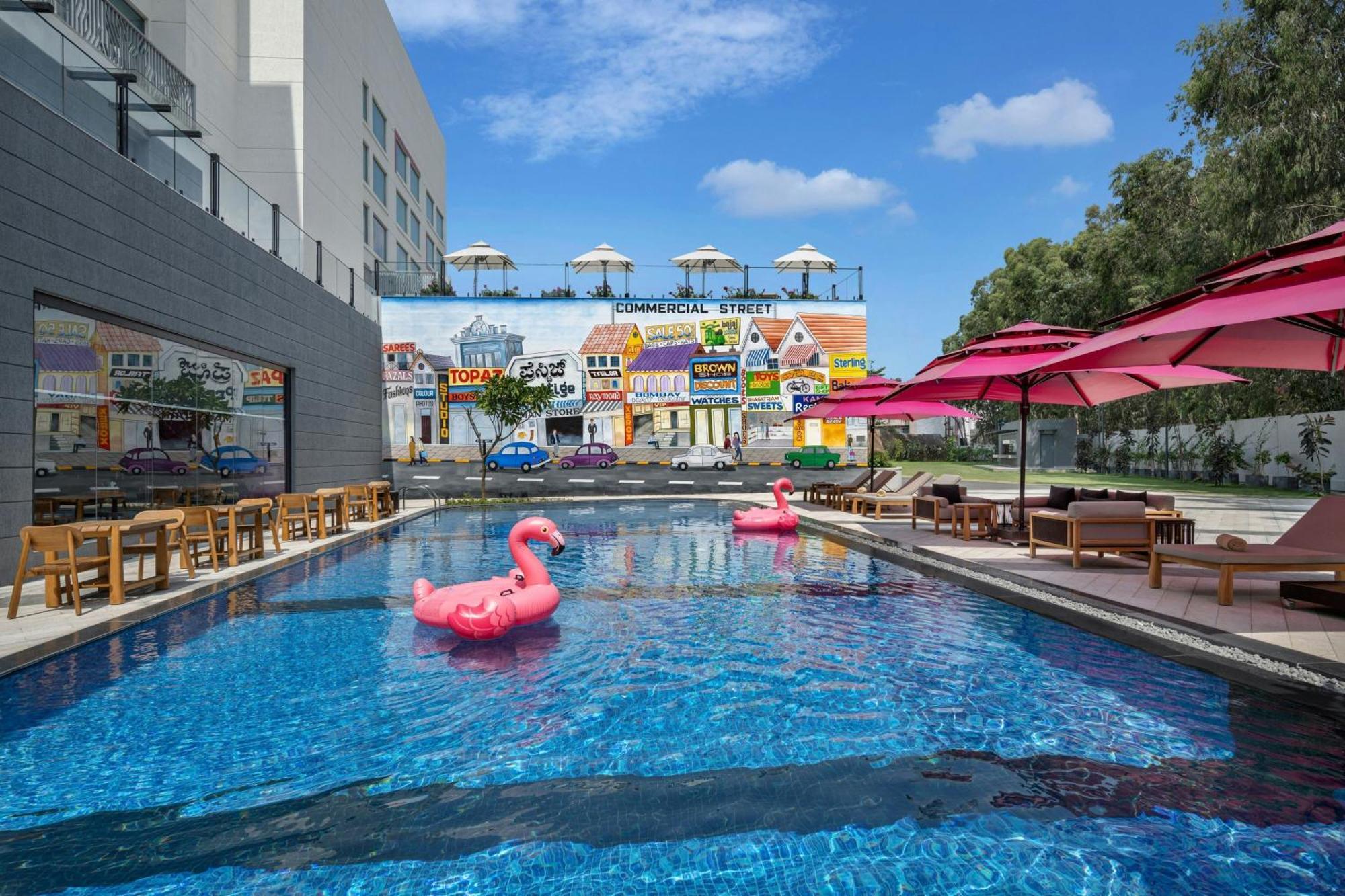 ホテル Moxy Bengaluru Airport Prestige Tech Cloud Devanahalli エクステリア 写真